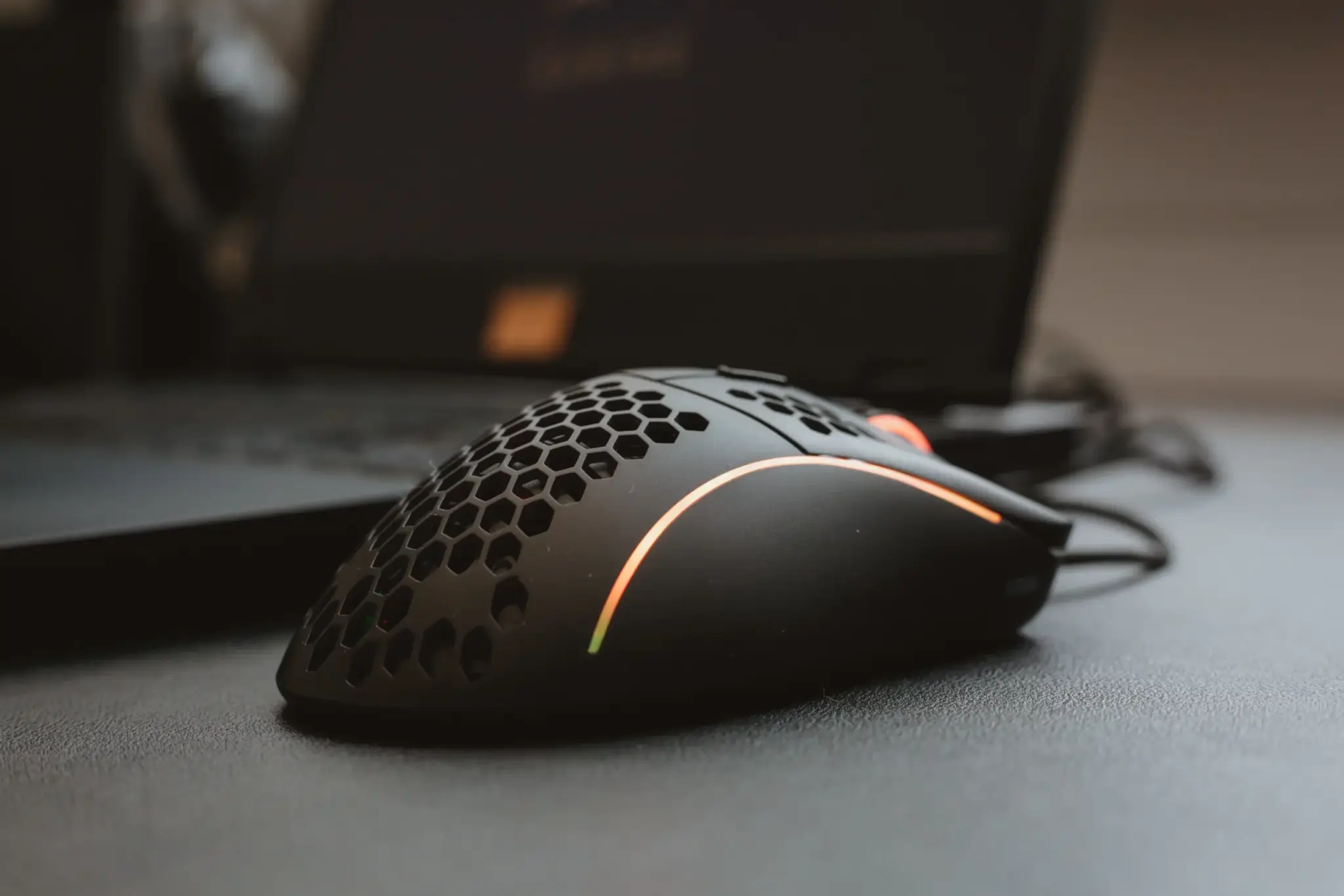 maar-gaming-fG4BTSKPo3w-unsplash